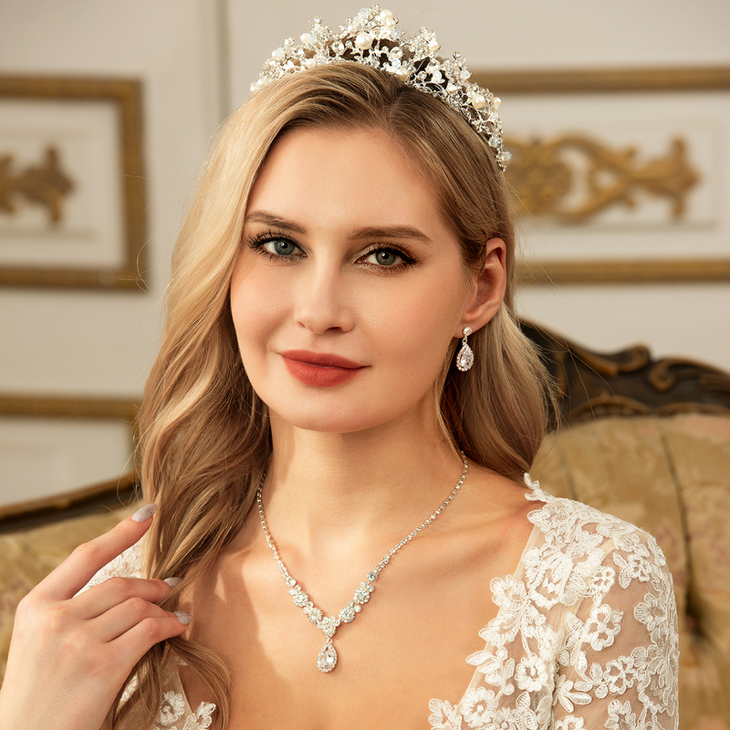 Ladies' Elegant Alloy With Drop Rhinestone Jewelry Sets For Bride