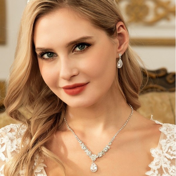 Ladies' Elegant Alloy With Drop Rhinestone Jewelry Sets For Bride