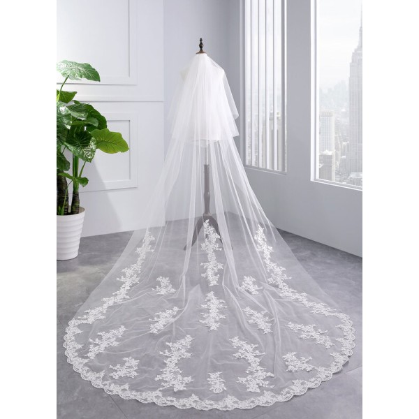 Two-tier Lace Applique Edge Cathedral Bridal Veils With Lace