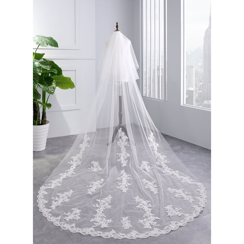 Two-tier Lace Applique Edge Cathedral Bridal Veils With Lace