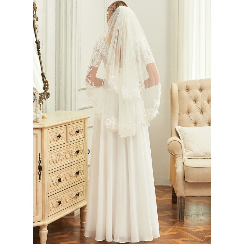 Two-tier Lace Applique Edge Elbow Bridal Veils With Lace