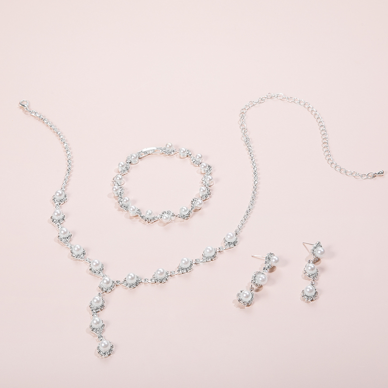 Ladies' Alloy With Irregular Rhinestone Jewelry Sets