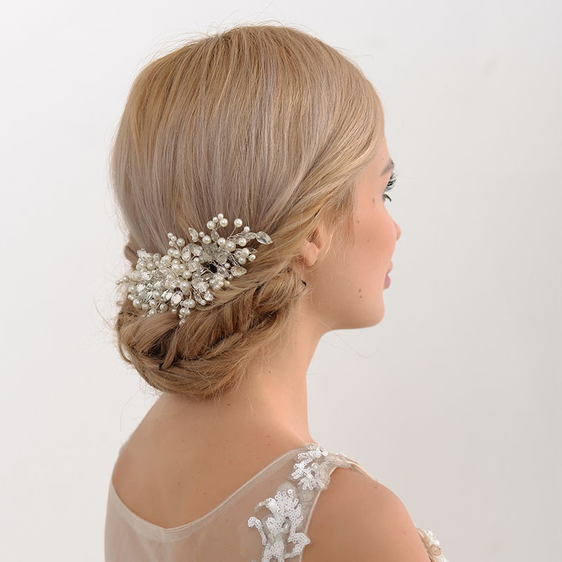 Combs & Barrettes/Headpiece Amazing With Venetian Pearl (Sold in single piece)