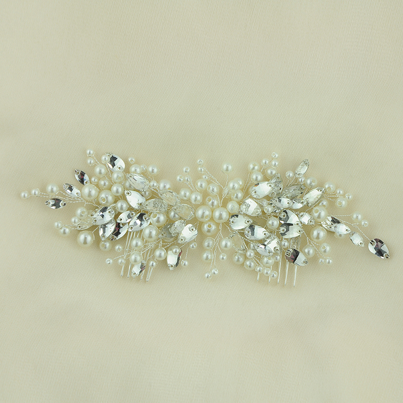 Combs & Barrettes/Headpiece Amazing With Venetian Pearl (Sold in single piece)