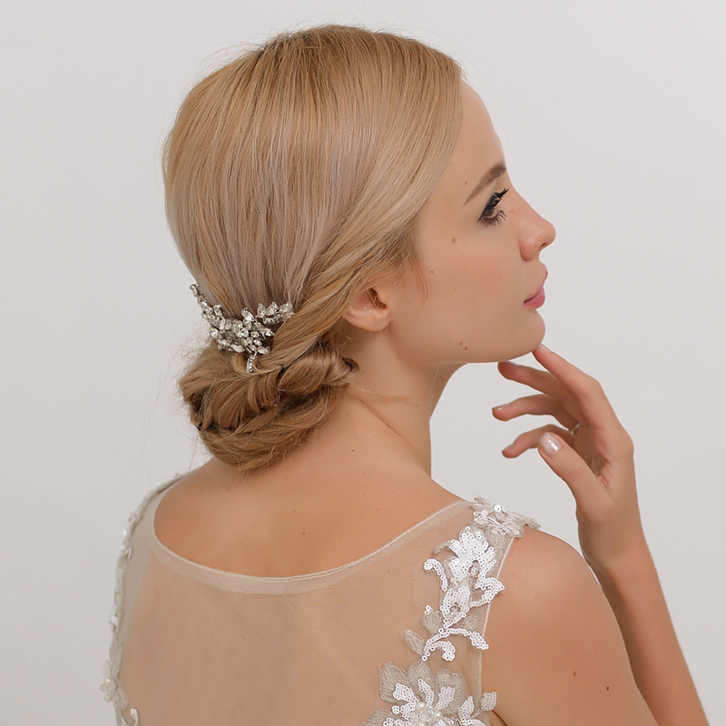 Combs & Barrettes/Headpiece Glamourous With Crystal (Sold in single piece)