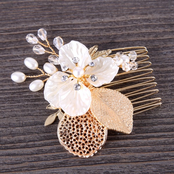 Combs & Barrettes/Headpiece Classic With Venetian Pearl