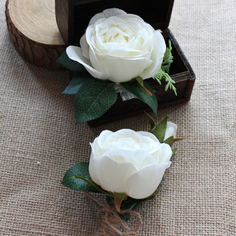 Round Silk Flower Boutonniere (Sold in a single piece) -