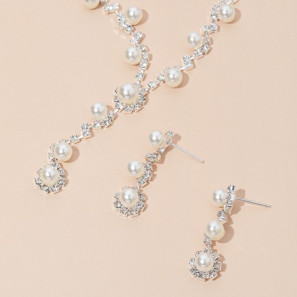 Ladies' Elegant Alloy With Irregular Rhinestone Jewelry Sets