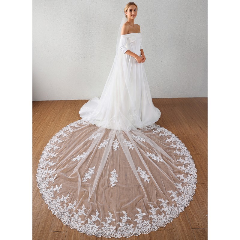 Two-tier Lace Applique Edge Cathedral Bridal Veils With Lace