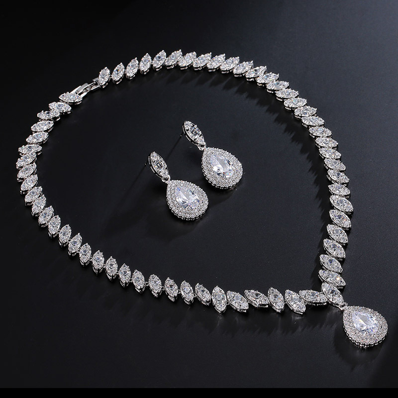 Ladies' Classic Alloy With Irregular Cubic Zirconia Jewelry Sets