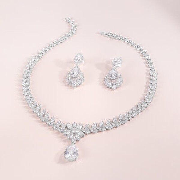 Ladies' Elegant Alloy With Irregular Rhinestone Jewelry Sets