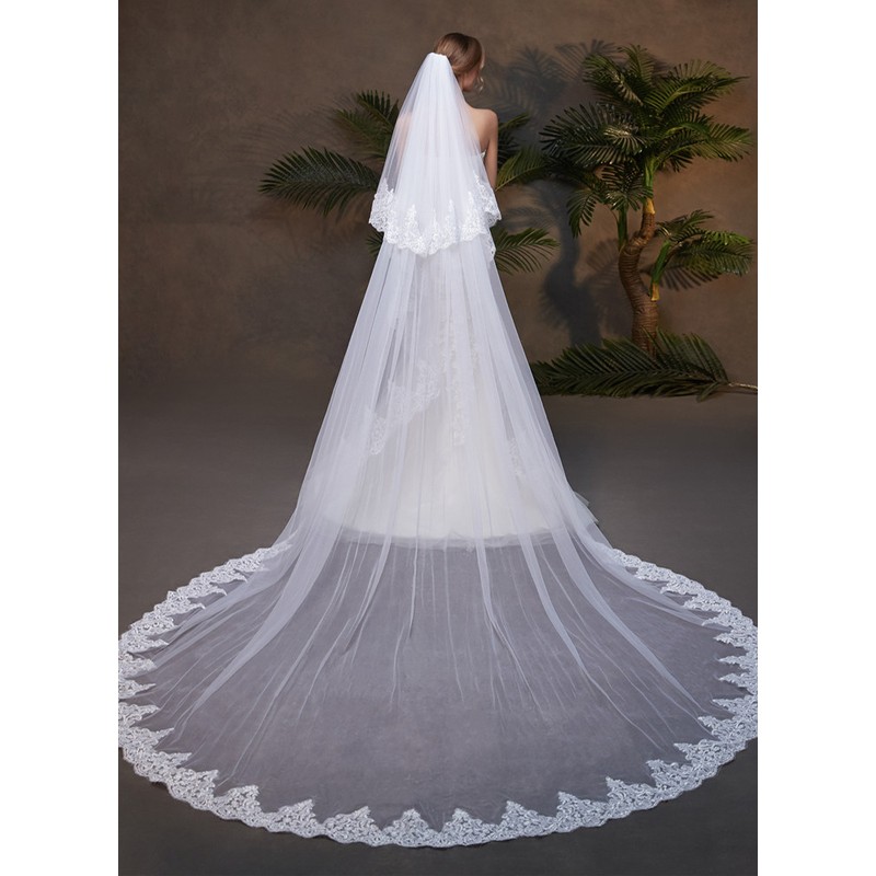 Two-tier Lace Applique Edge Cathedral Bridal Veils With Lace