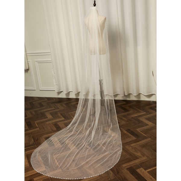 One-tier Beaded Edge Chapel Bridal Veils With Rhinestones