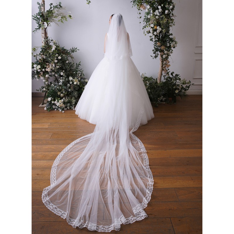 Two-tier Lace Applique Edge Cathedral Bridal Veils With Lace