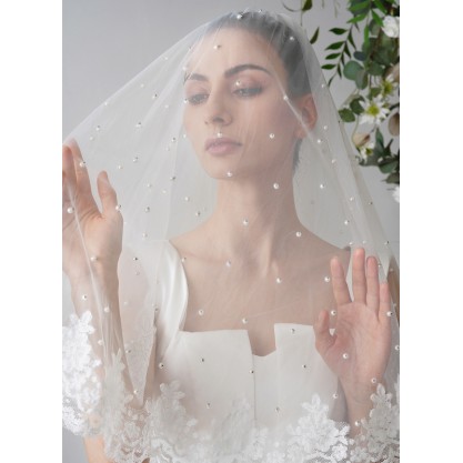 Two-tier Lace Applique Edge Fingertip Bridal Veils With Faux Pearl/Lace