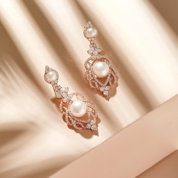 Elegant Alloy With Irregular Pearl Earrings