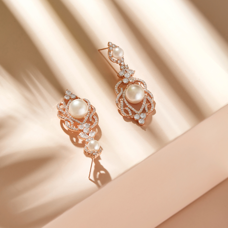 Elegant Alloy With Irregular Pearl Earrings