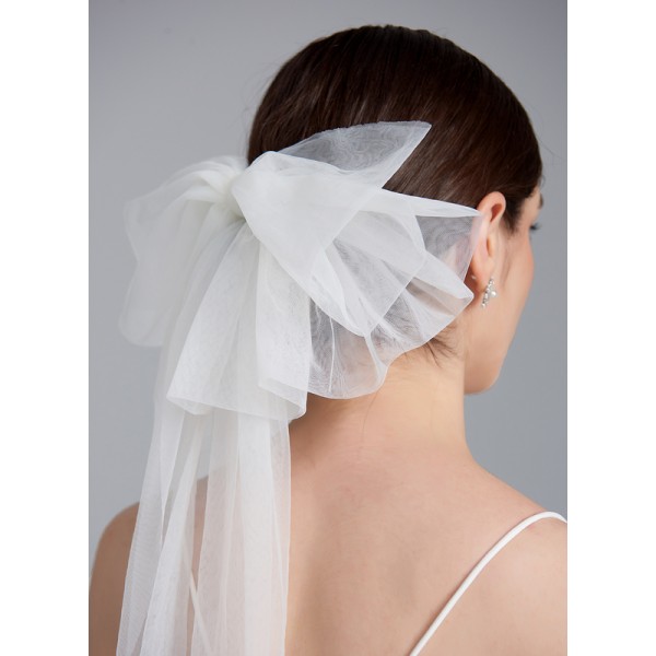 One-tier Cut Edge Elbow Bridal Veils With Lace