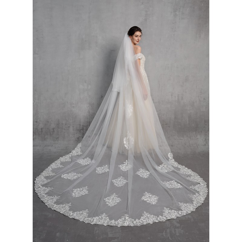 Two-tier Lace Applique Edge Cathedral Bridal Veils With Lace