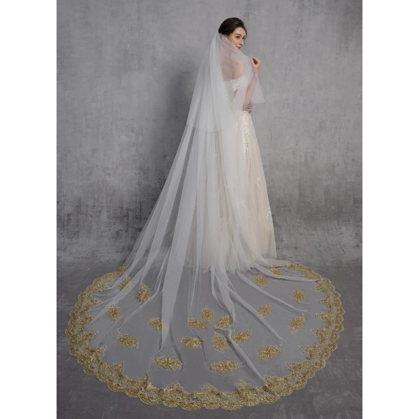 Two-tier Lace Applique Edge Cathedral Bridal Veils With Lace