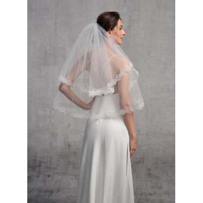 Two-tier Lace Applique Edge Elbow Bridal Veils With Lace