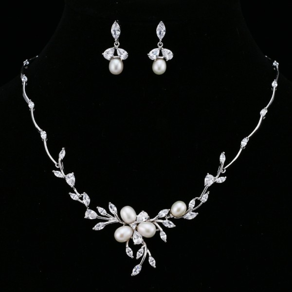 Ladies' Beautiful Alloy Jewelry Sets