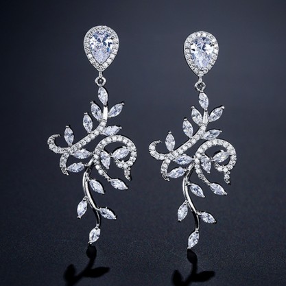 Ladies' Fashionable Alloy With Irregular Cubic Zirconia Earrings