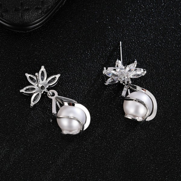 Ladies' Gorgeous/Exquisite/Fancy Alloy With Irregular Cubic Zirconia Earrings