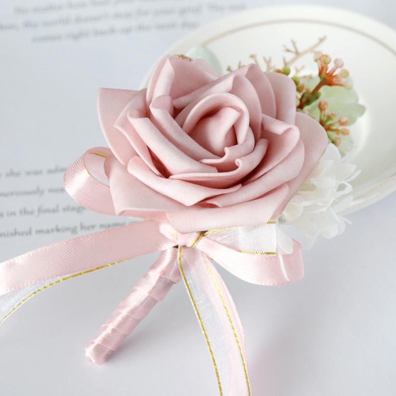 Elegant/Fascinating/Dreamlike/Delicate Free-Form Foam Boutonniere -