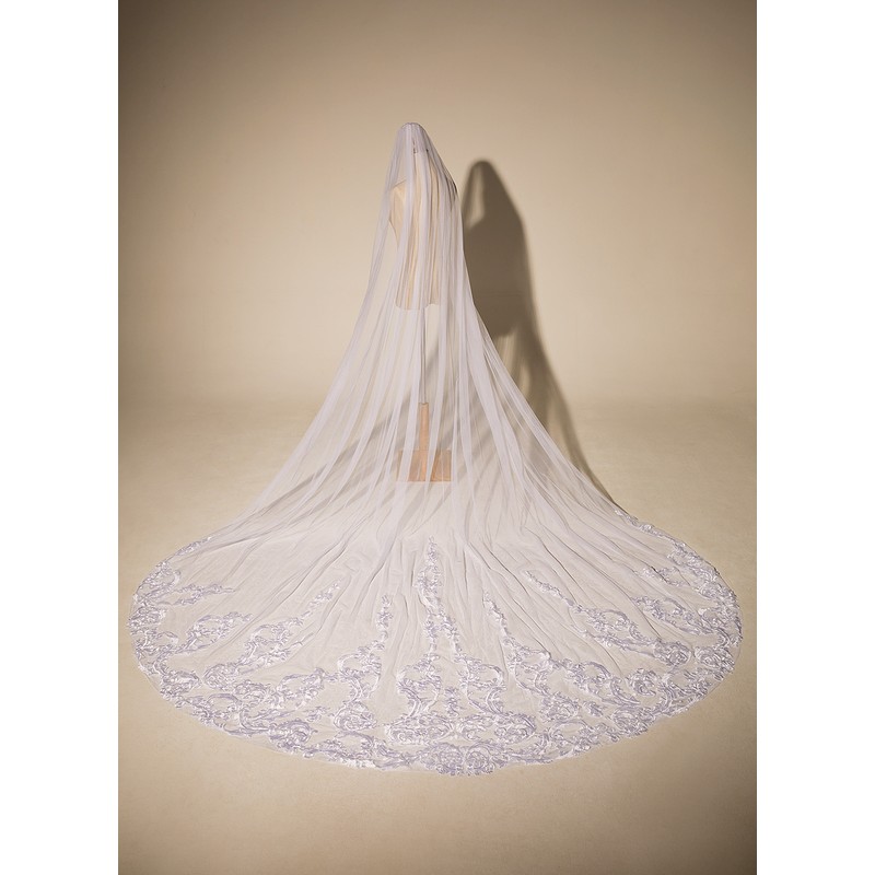 One-tier Lace Applique Edge Cathedral Bridal Veils With Sequin/Lace