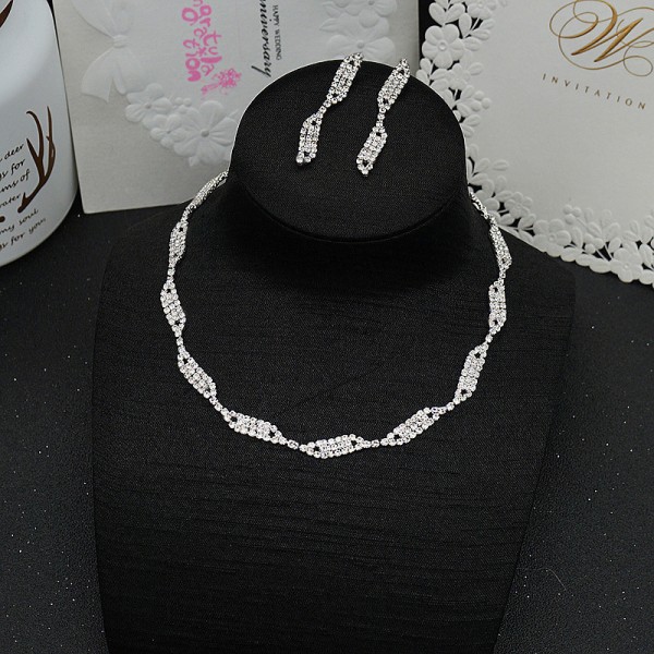 Elegant/Beautiful/Classic/Pretty Alloy With Round Rhinestone Jewelry Sets