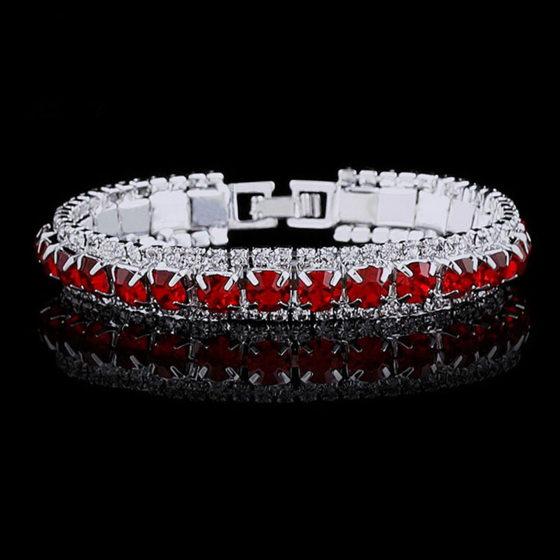 Ladies' Elegant/Beautiful/Classic/Pretty/Attractive Alloy With Round Rhinestone Bracelets