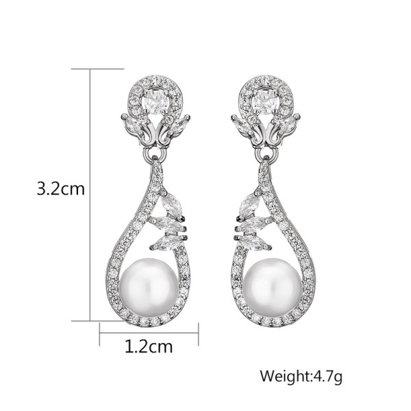 Ladies' Elegant/Beautiful/Classic/Pretty/Attractive Alloy With Oval Rhinestone Earrings