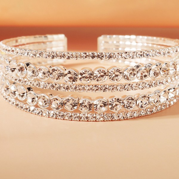 Beautiful/Fashionable/Attractive Alloy With Round Rhinestone Bracelets/Fashion jewelry