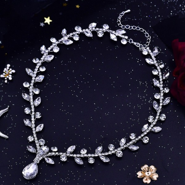 Elegant/Beautiful Alloy With Round Rhinestone Necklaces