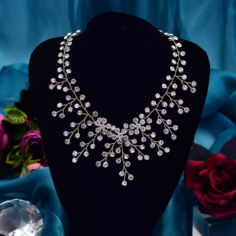 Beautiful Alloy With Round Rhinestone Necklaces