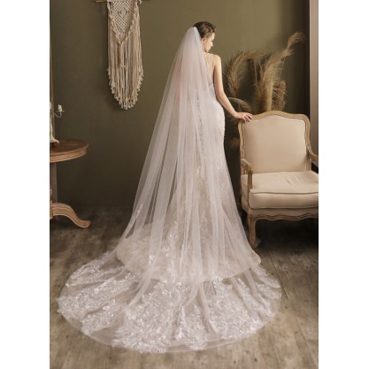 One-tier Cut Edge Cathedral Bridal Veils With Lace