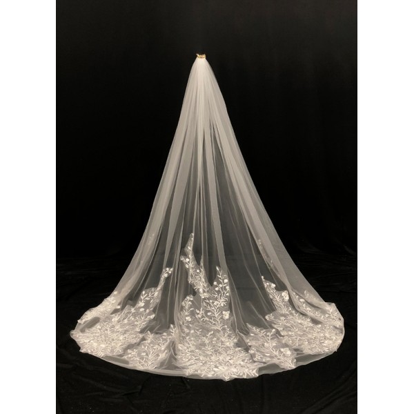 One-tier Cut Edge Cathedral Bridal Veils With Lace