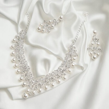 Ladies' Gorgeous Alloy With Irregular Pearl/Rhinestone Jewelry Sets