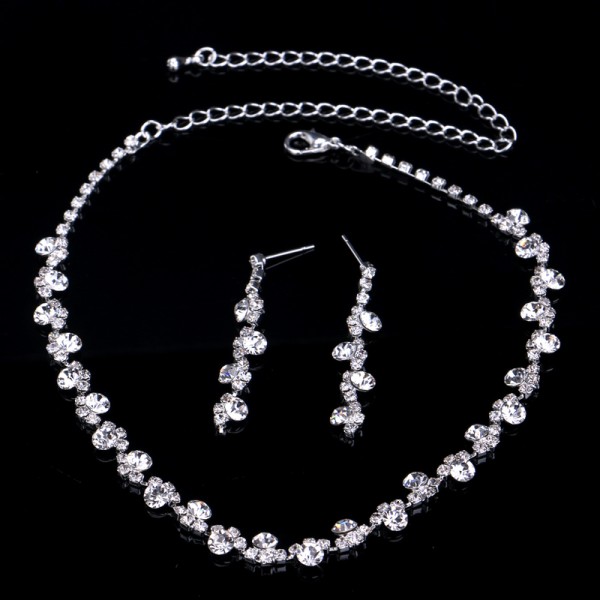 Ladies' Flower Shaped Alloy With Irregular Cubic Zirconia Jewelry Sets