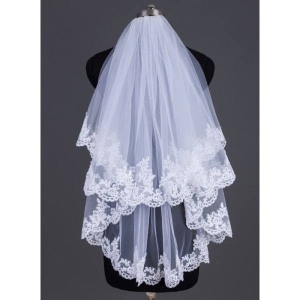 Two-tier Lace Applique Edge Elbow Bridal Veils With Lace